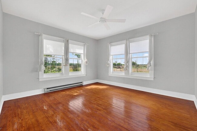 Building Photo - 3021 Co Rd 467