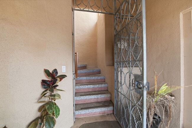 Building Photo - 1603 Ortega St