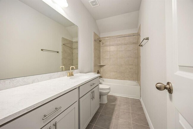 Building Photo - 142 Sunray Creek Dr