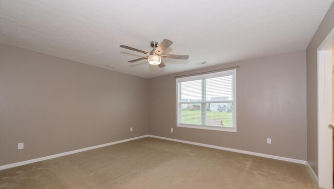 Building Photo - Beautiful House- Perfect for an Executive ...