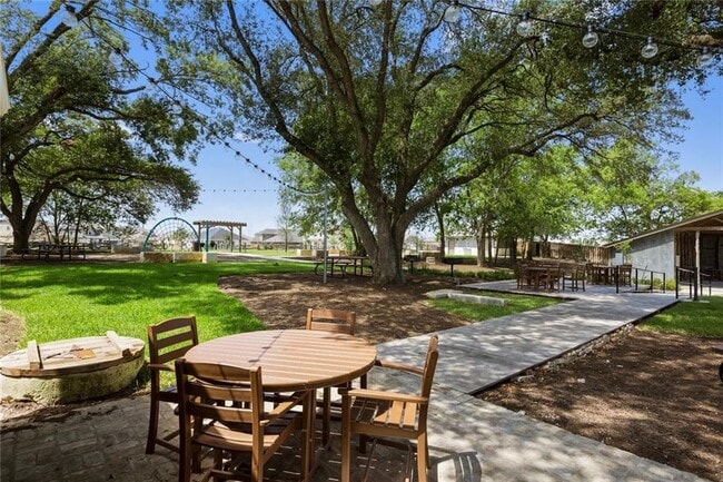 Building Photo - 14505 Frankel Loop