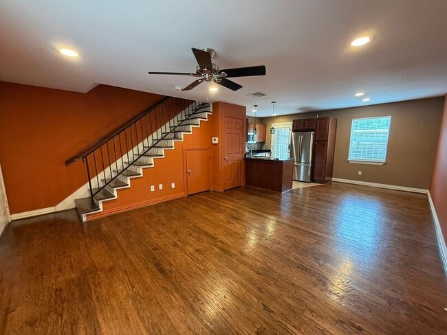 Building Photo - 4741 Bradford Dr