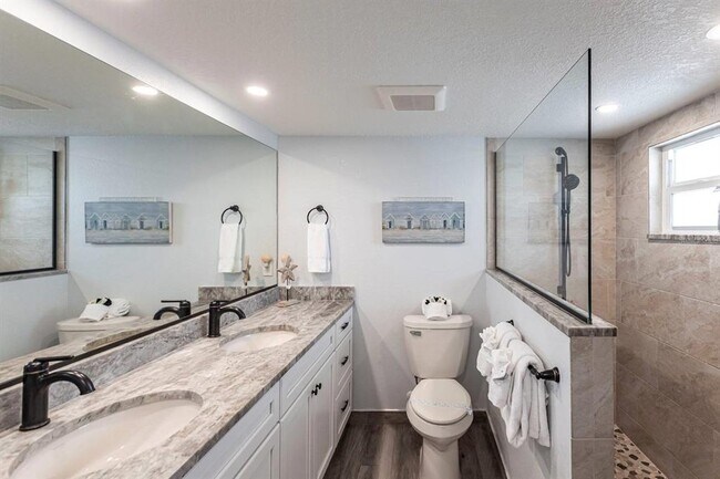 Building Photo - 6154 Midnight Pass Rd