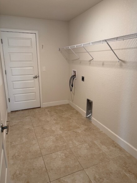 Building Photo - 131 NW 42nd Pl