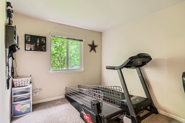 Building Photo - 1410 Leeward Ct