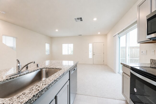 Building Photo - 9008 Sausalito Ln