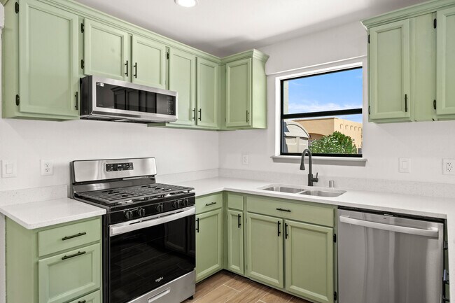 Building Photo - 141 Star Spirit Rd