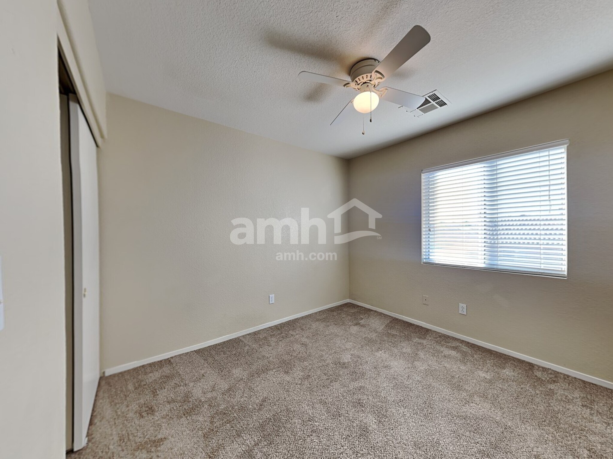 Building Photo - 5129 Meadow Rock Ave