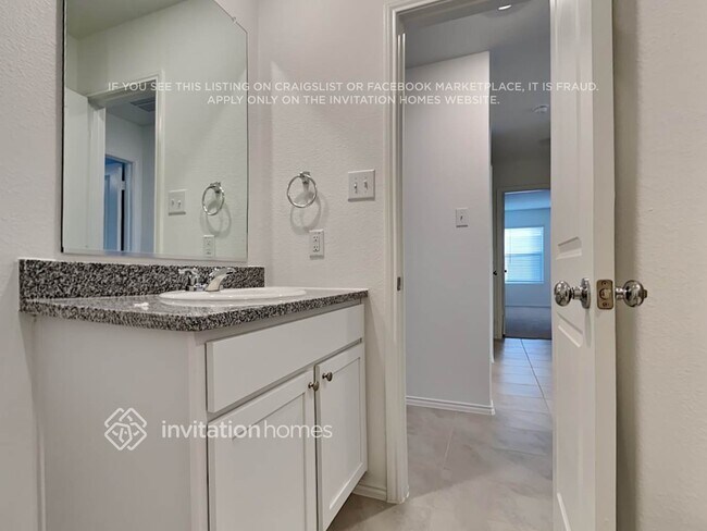 Building Photo - 7937 Churchill St