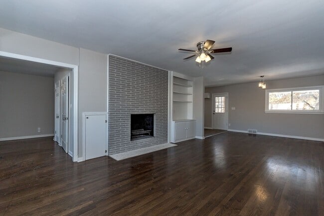 Building Photo - COMING SOON: Beautiful and Renovated Property in Raytown!