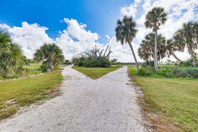 Building Photo - 4263 Bay Beach Ln