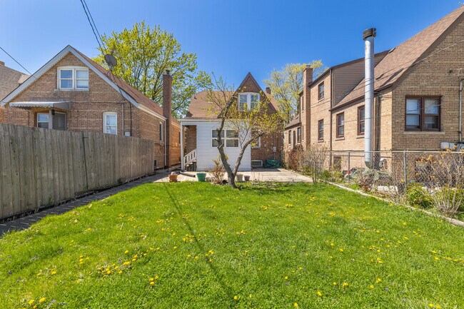 Building Photo - 6405 S Tripp Ave