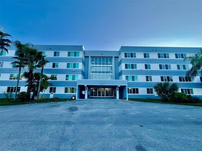 Building Photo - 14850 Naranja Lakes Blvd