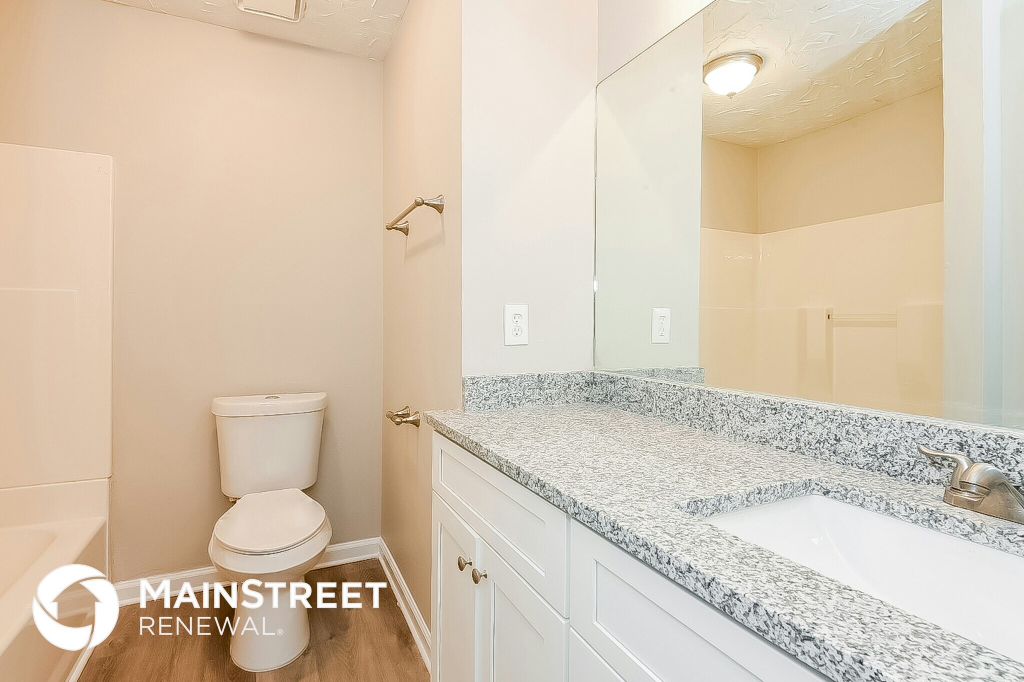 Building Photo - 616 Rivercrest Dr