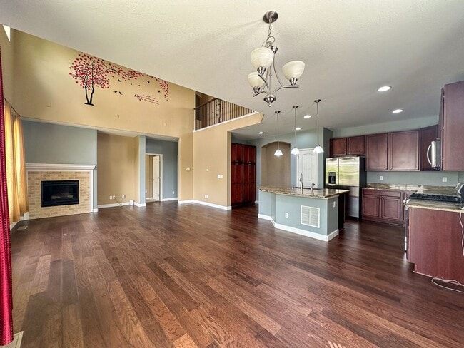 Building Photo - Horseshoe Ridge 4bd 3ba 2,522sq.ft. home FOR RENT!