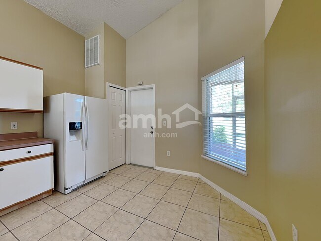 Building Photo - 1718 Westminster Trl