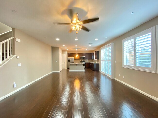 Building Photo - 3621 Vino Biano Ave
