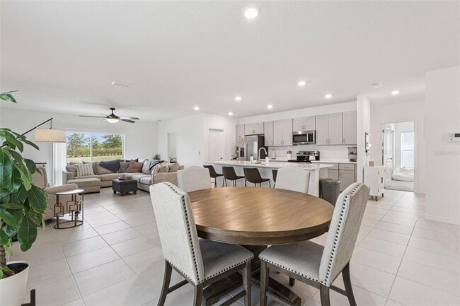 Building Photo - 1099 Calico Pointe Cir