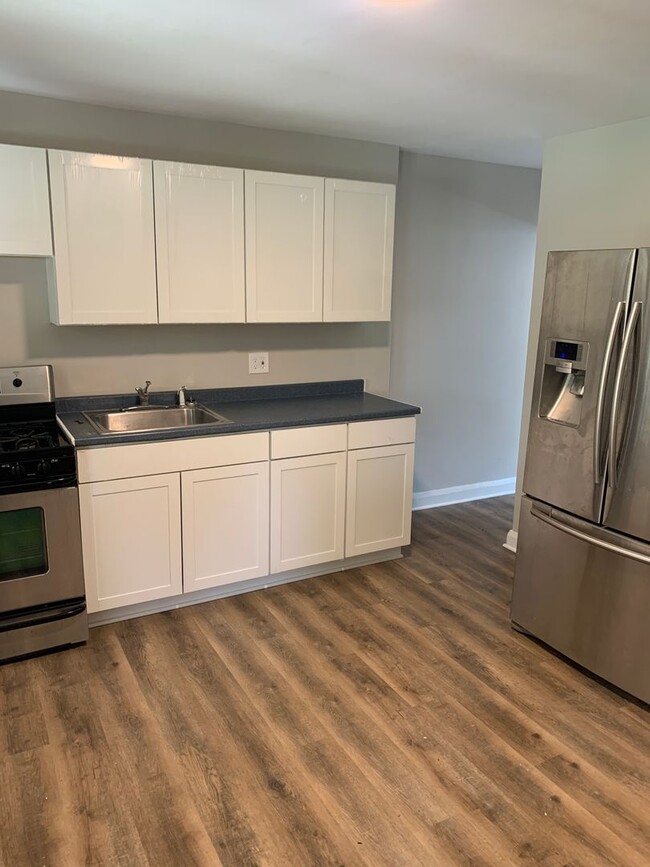 Building Photo - 2 Bedroom, 1 Bath Townhome in Towson, Larg...