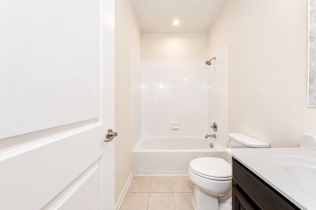 Building Photo - 4307 Sconce