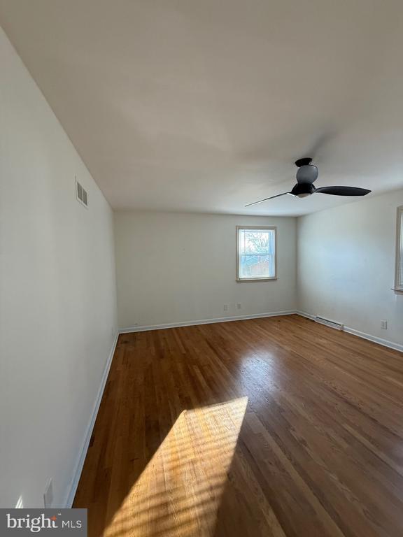 Building Photo - 606 Wyoming Ave