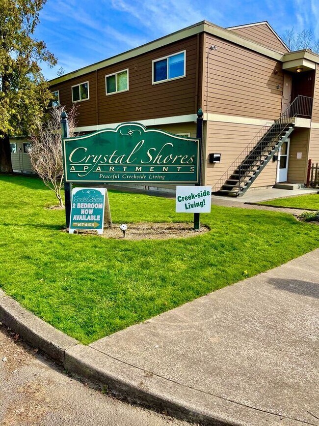 Primary Photo - 2135 SE Nehalem St
