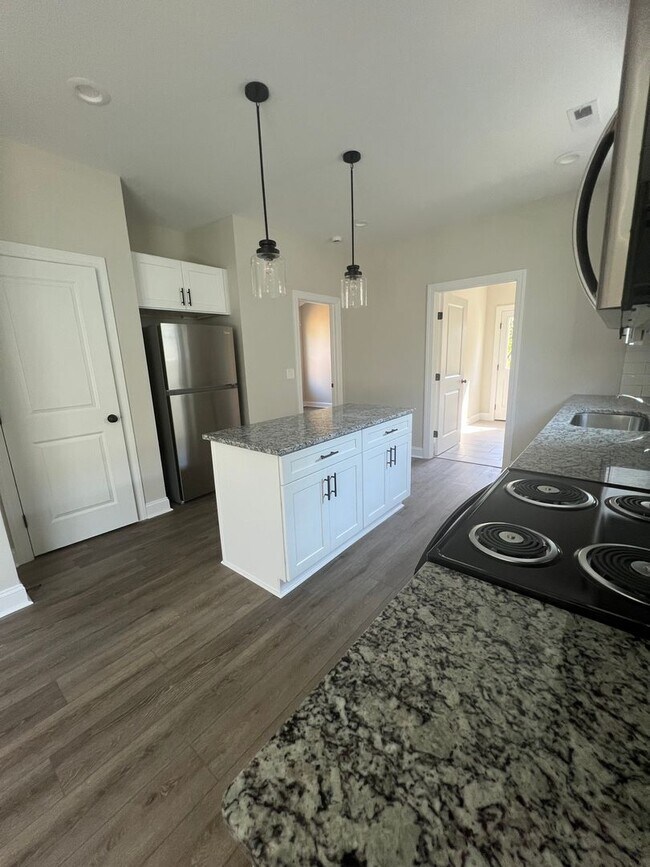 Building Photo - New Construction 3 Bedroom Home