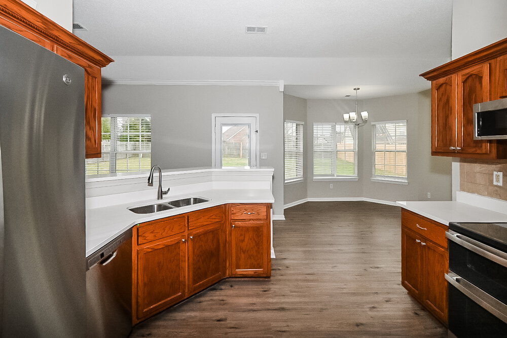 Building Photo - 2785 Pinnacle Dr