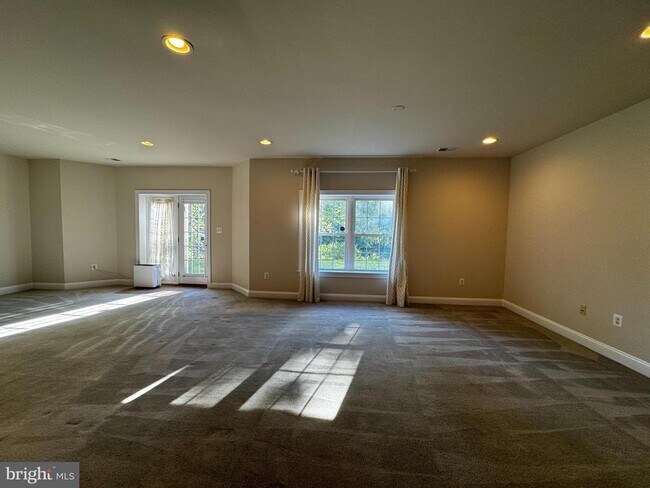 Building Photo - 4925 Cahoon Ct