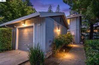 Building Photo - 4125 Amberwood Cir