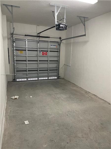 Building Photo - 20588 NE 5th Pl