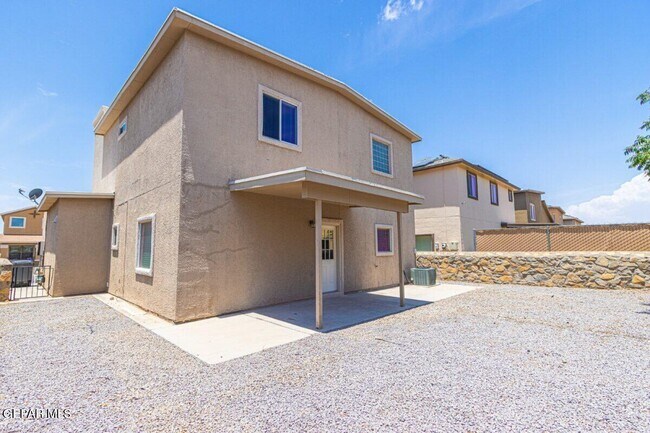 Building Photo - 4020 Hueco Land Ln