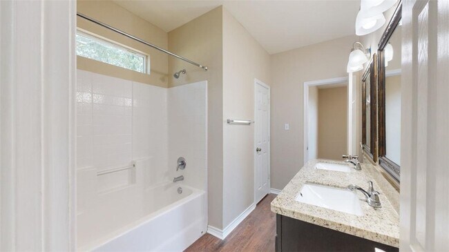 Building Photo - 205 Sterling St