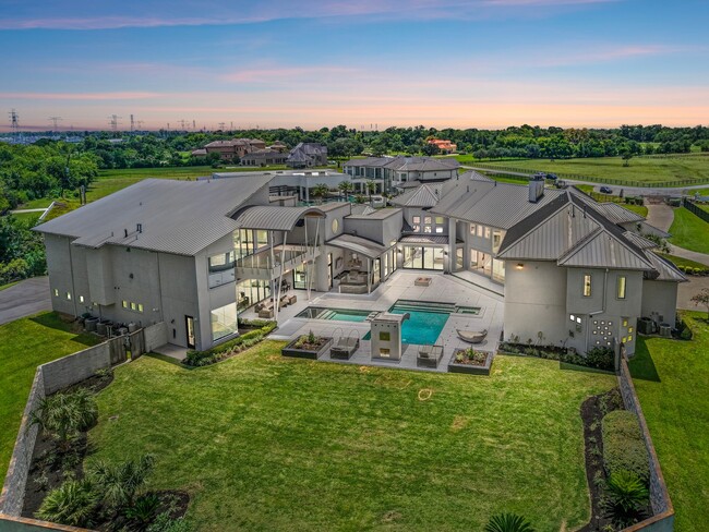 Building Photo - 4043 Maranatha Dr