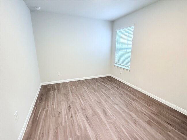 Building Photo - 2349 Mooneye Ct