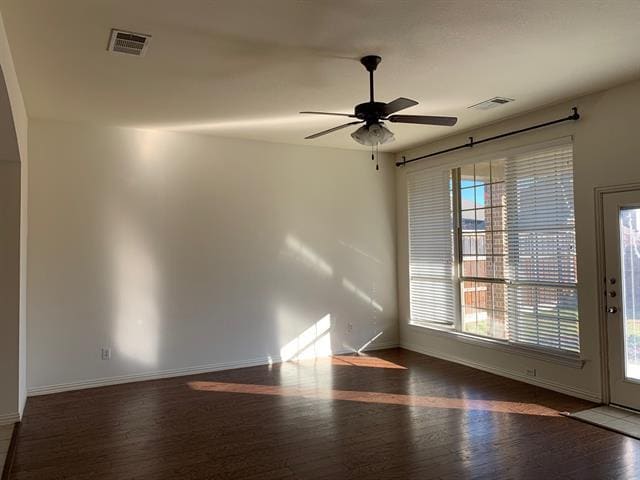 Building Photo - 1017 Somerset Cir