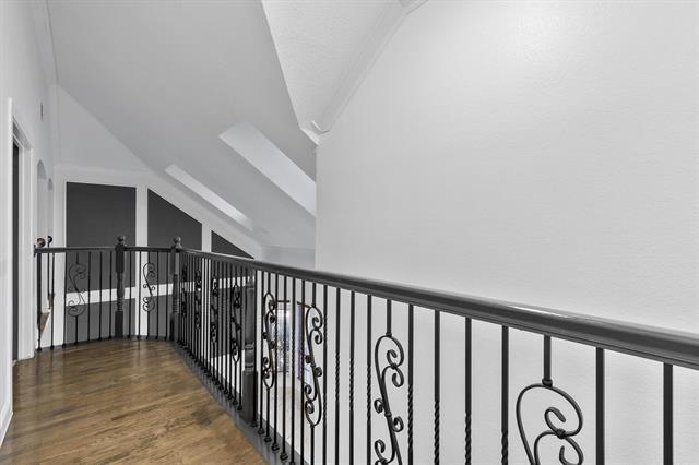 Building Photo - 1512 Chester Dr