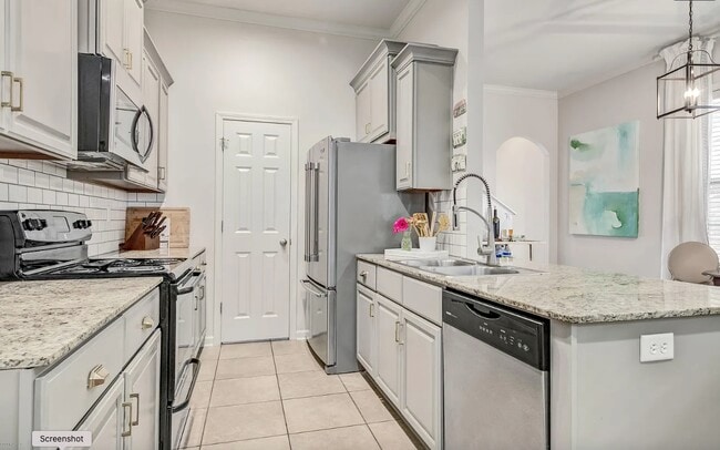 Building Photo - 337 Chimney Rock Blvd