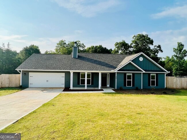 Primary Photo - 112 White Cir