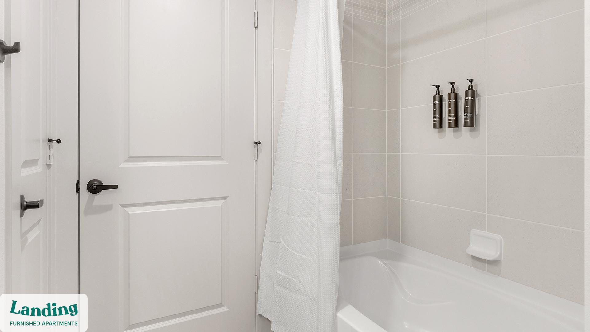 Building Photo - 3351 Walton Dr