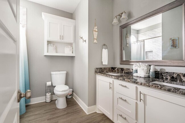 Building Photo - 939 Palm Ridge Dr