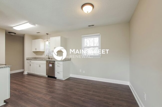 Building Photo - 3 Bedroom Pet-Friendly Home in MONROE, NC ...