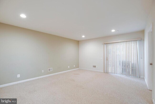 Building Photo - 5097 Pale Moon Way