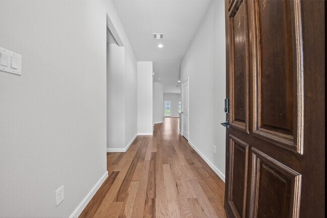 Building Photo - 18102 Humber River Ln