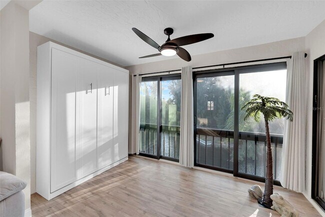 Building Photo - 15761 Windward Way Cir