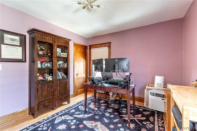 Building Photo - 230 Pennsylvania St