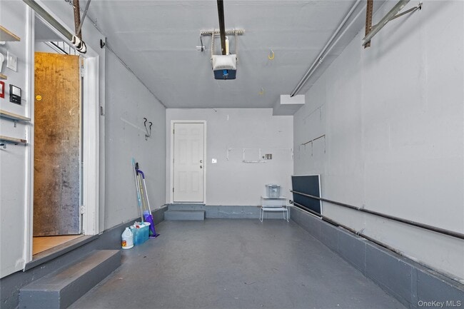 Building Photo - 538 W Hudson St