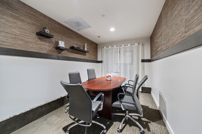 Building Photo - 310 S Michigan Ave