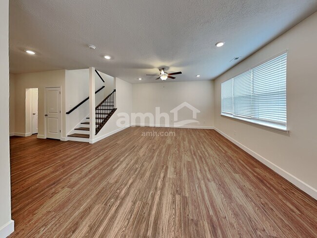 Building Photo - 2335 S Wild Horse Way