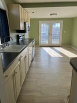 Building Photo - 748 Grant St